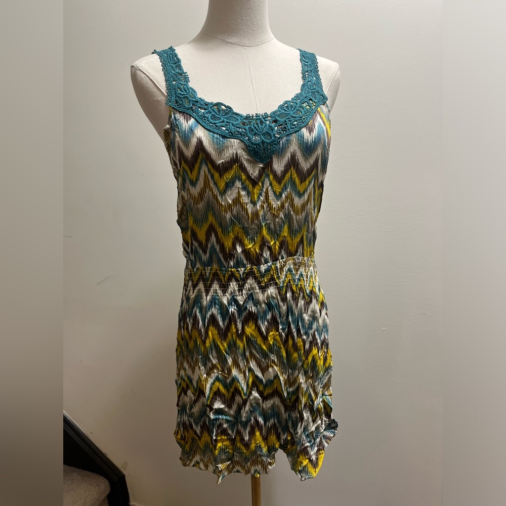 Striking Patterned Dress with teal lace sz S